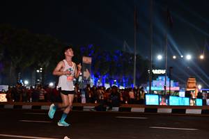 BIB: 256
                            <button type="button" onclick="openModal(15063901)" class="btn btn-primary btn-sm float-right btn-popup" data-toggle="modal" data-target=".modal-high-quality">
                        <i class="fas fa-shopping-cart"></i> Add to Cart
                    </button>
                                            <button type="button" onclick="isThisMe(15063901, true)" class="btn btn-success btn-sm float-right btn-popup btn-isme hidden" data-toggle="tooltip" data-placement="bottom" title="นี่คือรูปของคุณใช่ไหม คลิกที่นี่เพื่อเอาเข้าอัลบั้ม">
                        <i class="fas fa-plus"></i> Add to album
                    </button>
                    <button type="button" onclick="isThisMe(15063901, false)" class="btn btn-warning btn-sm float-right btn-popup btn-isnotme hidden">
                        <i class="fas fa-ban"></i> Remove from album
                    </button>